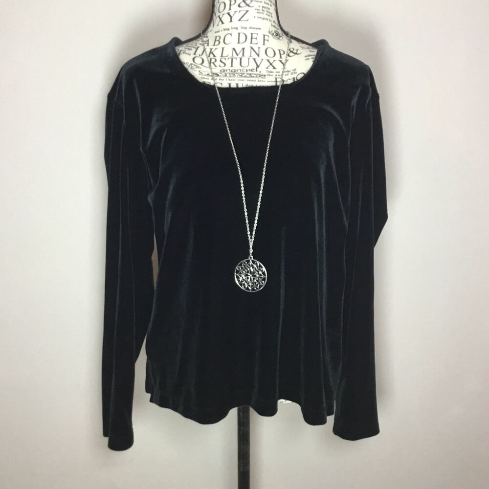 Chico's black velvet top ling sleeve round neck stretchy witchcore dark fairy L